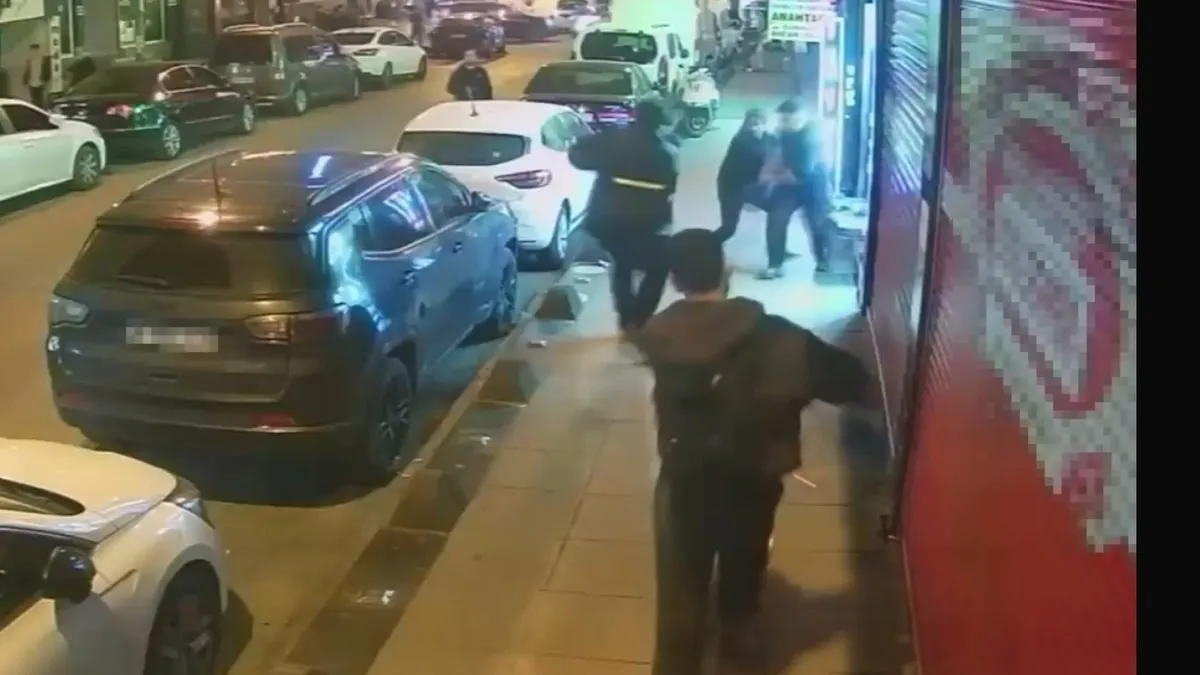 Arkadaşını tehdit eden kişiyle tartıştı, silahlar konuştu | İşte Tüm Ayrıntılar