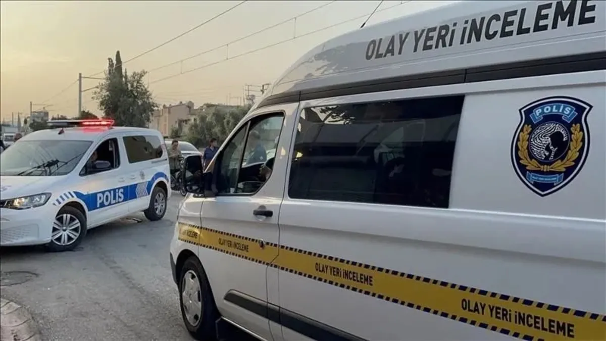 Sıcak Gündem: Gaziantep’te kuyumcuya silahlı soygun: 3 maskeli şüpheli altınlarla kaçtı - Son Dakika Bilgileri