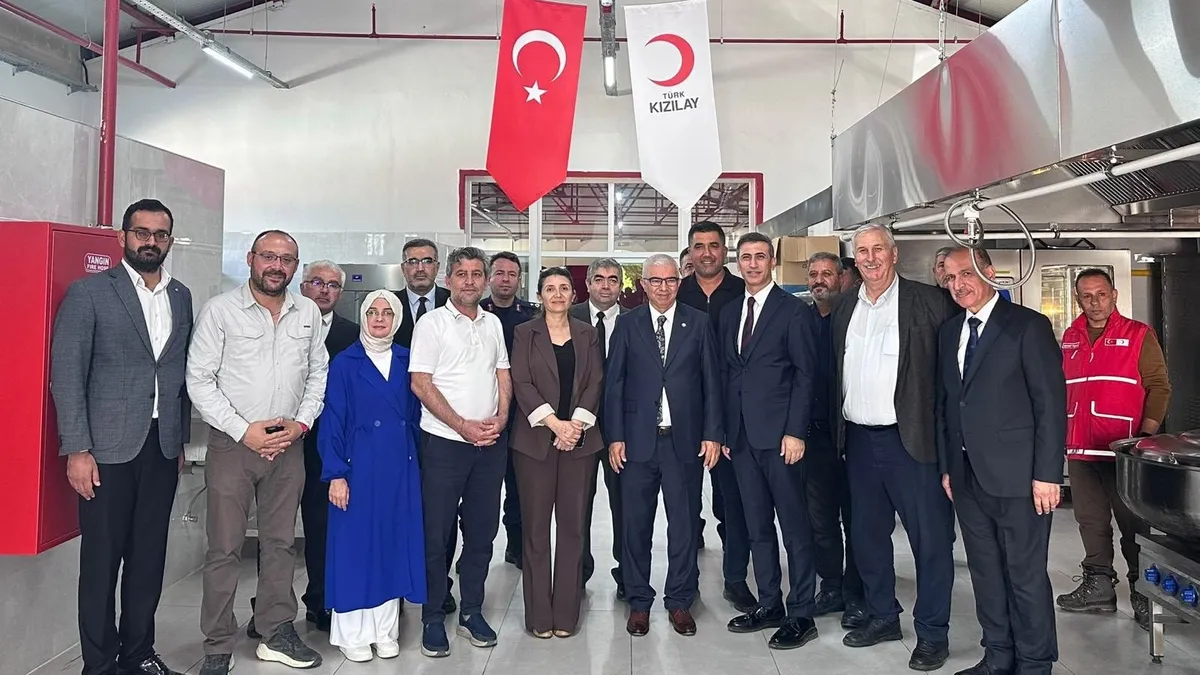 Sıcak Gündem: Kızılay’ın “İyilik seferberliği” her geçen gün büyüyor! Aşevleri milyonlarca insanın dayanışma r