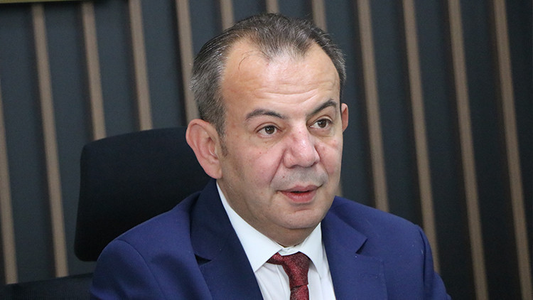 Gündemden Son Bilgiler: Tanju Özcan, hapis cezasına çarptırıldı ve Merak Edilenler