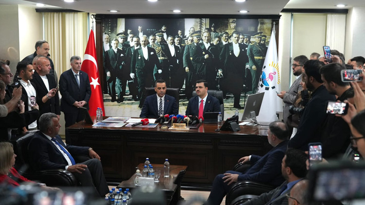 Son Gelişme: AK Partili İnan’dan Özel’e sert sözler: Türk demokrasi tarihinin gördüğü en çapsız, en vizyonsuz