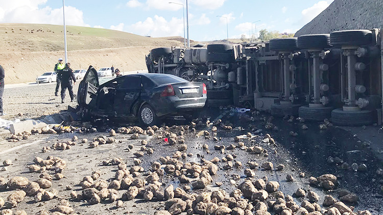 Son Gelişme: Peş peşe feci kaza: Ankara'da 3, Ağrı'da 4 ölü