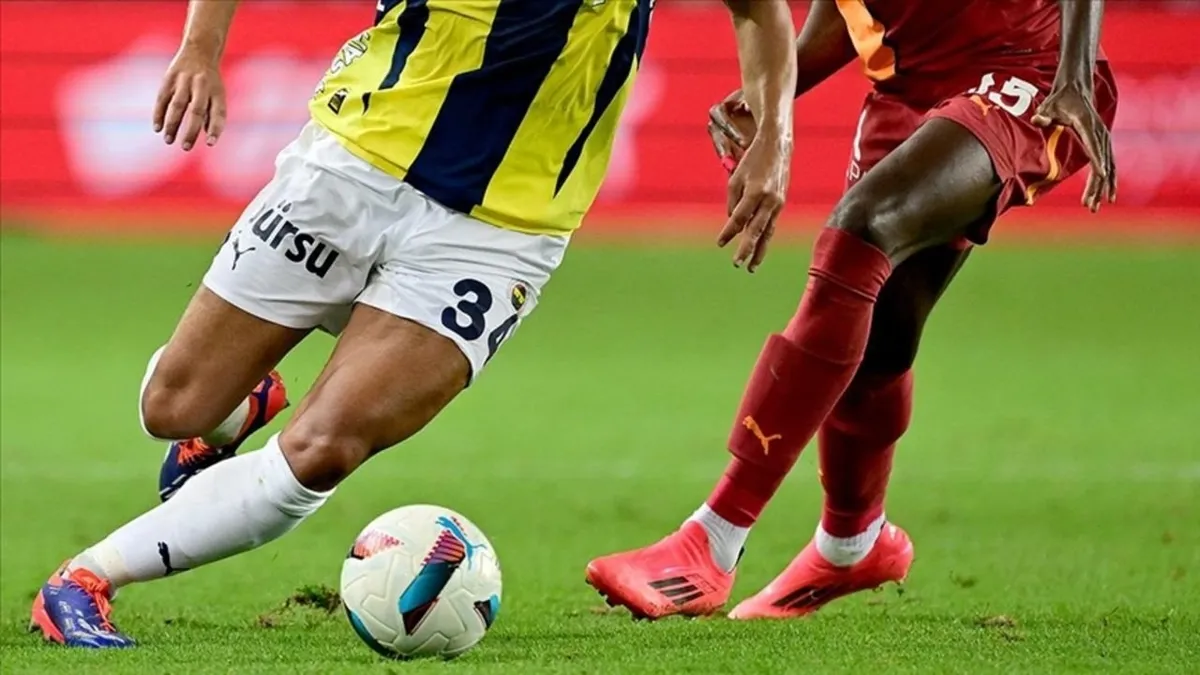 Kritik Açıklama: GS-FB derbi günü! Galatasaray Fenerbahçe maçı ne zaman, saat kaçta, hangi kanalda? Muhtemel 1