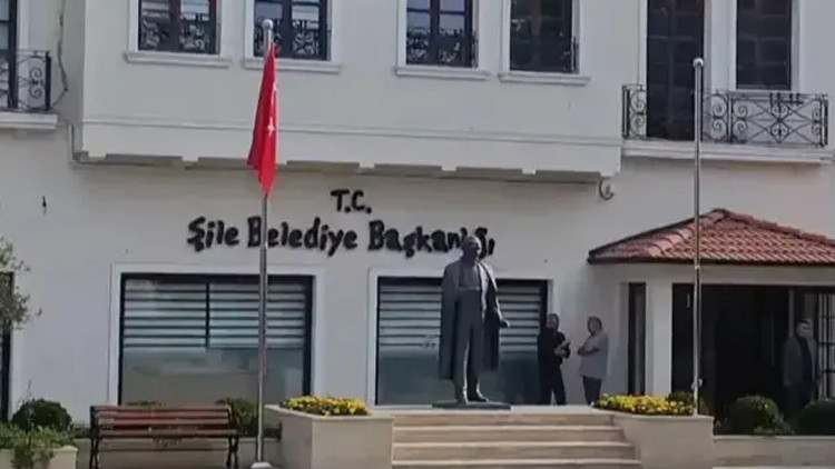 Kritik Açıklama: Şile Belediyesi'ne yönelik 'yolsuzluk' davasında duruşma ertelendi