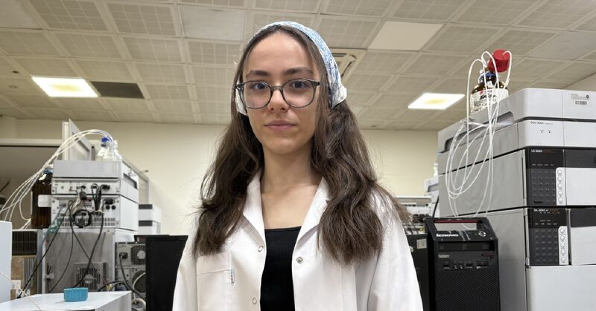 Son Gelişme: Lise öğrencisi Türkiye'nin en genç dergi hakemi oldu - Son Dakika Bilgileri