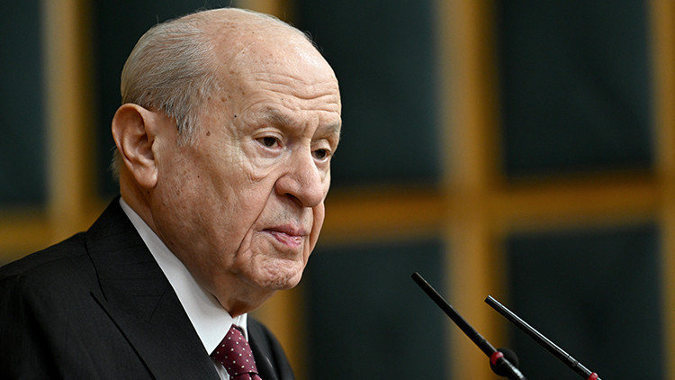 Son Gelişme: Bahçeli: Azerbaycan ile Türkiye arasındaki kardeşlik günlük gelişmelerin sınırlarına sığdırılamaz