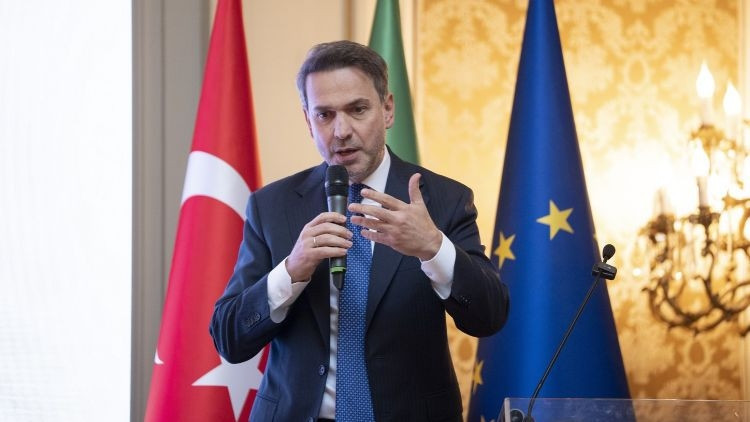 Ayrıntılar Netleşti: Bakan Bayraktar'dan İtalyan enerji şirketi Eni ile işbirliği mesajı: Birlikte önemli bir