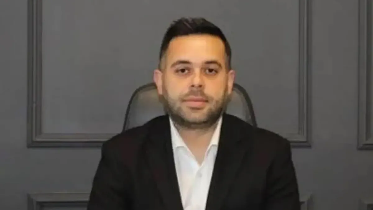 Ayrıntılar Netleşti: Yön levhasına çarpan otomobilin sürücüsü yaşamını yitirdi! - Son Dakika Bilgileri
