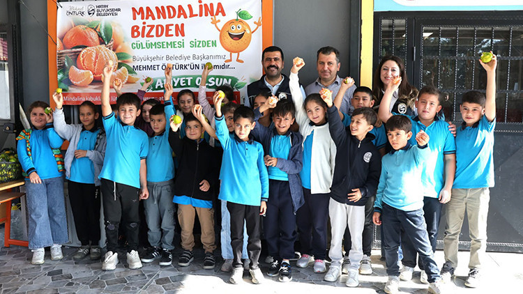 Kritik Açıklama: Çiftçiye destek, çocuklara ikram: 100 ton mandalina dağıtıldı | İşte Tüm Ayrıntılar