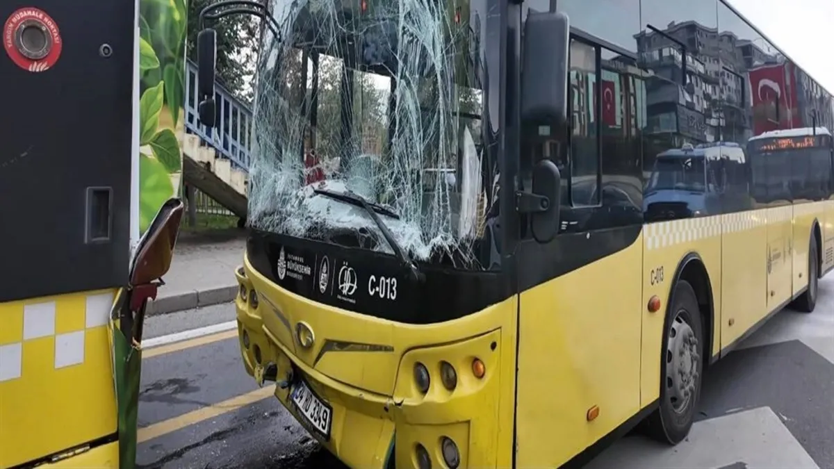 Sıcak Gündem: Üsküdar'da 2 İETT otobüsü çarpıştı: 4 yaralı