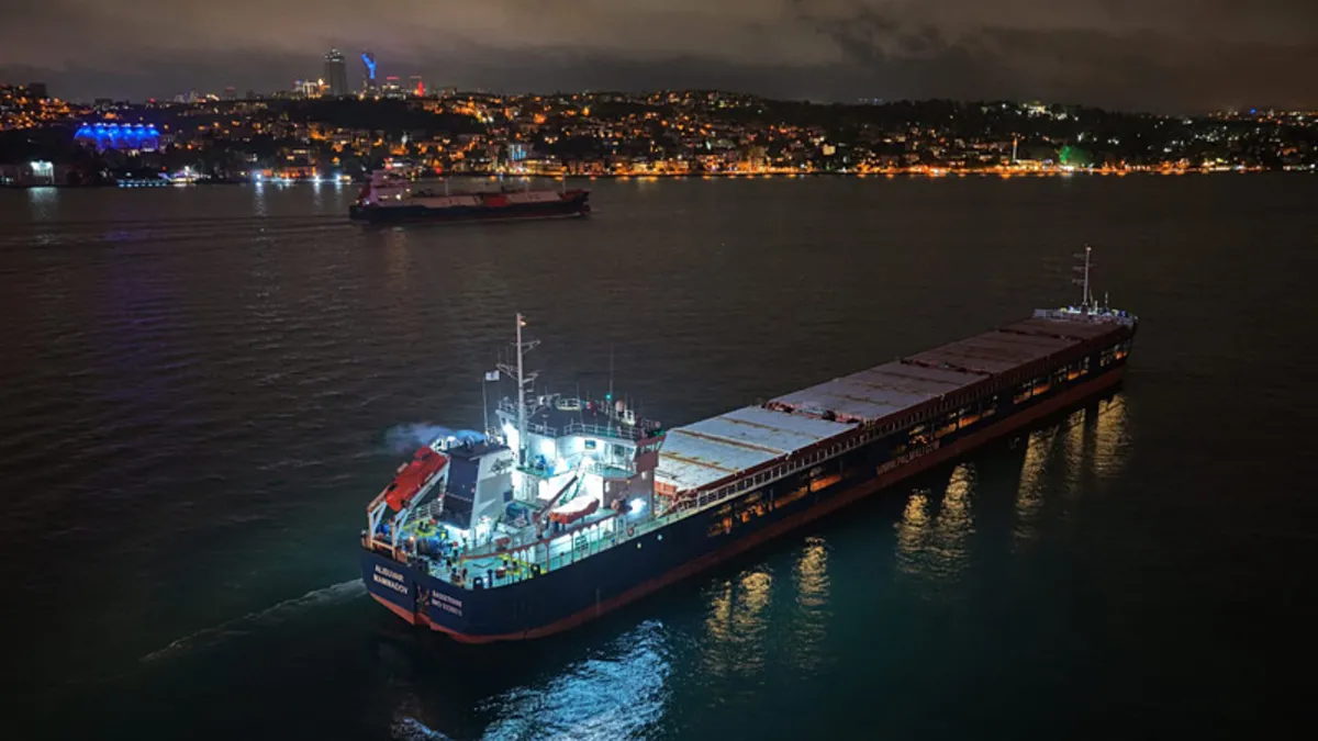 Kritik Açıklama: İstanbul Boğazı’nda kargo gemisi arızalandı: Trafik askıya alındı! | İşte Tüm Ayrıntılar