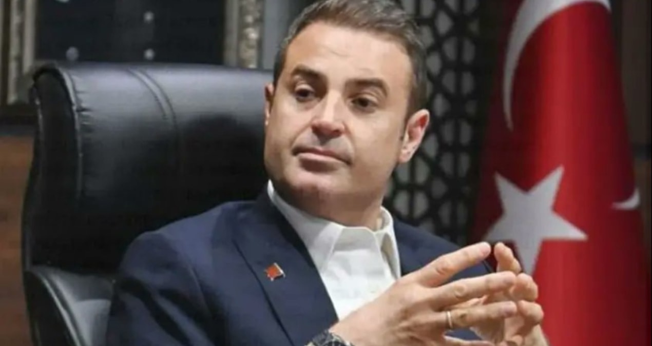 Ayrıntılar Netleşti: Ahmet Akın'ın 'AKP'ye geçeceği' iddialarına net yanıt: Mesaj mitingde verilecek - En Son