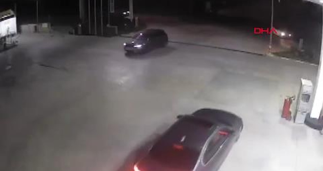 Gündemden Son Bilgiler: Akaryakıt istasyonunda aracı ile drift attı: Bedeli ağır oldu - En Son Haber: Gelişmel