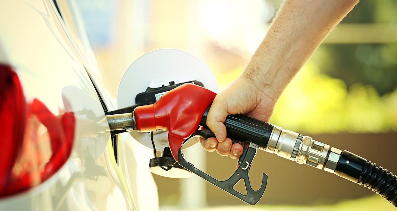 Son Gelişme: Akaryakıt tabelaları bugün yine değişti: Motorine ikinci indirim geldi - En Son Haber ve Merak Ed