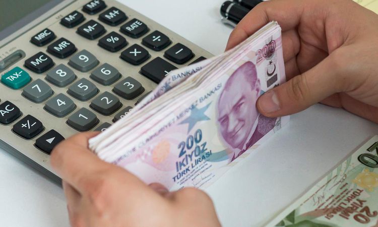 Sıcak Gündem: Akaryakıta son 15 günde 7. zam! Benzin 70 liraya dayandı - Son Dakika: Gelişmeler Takip Ediliyor