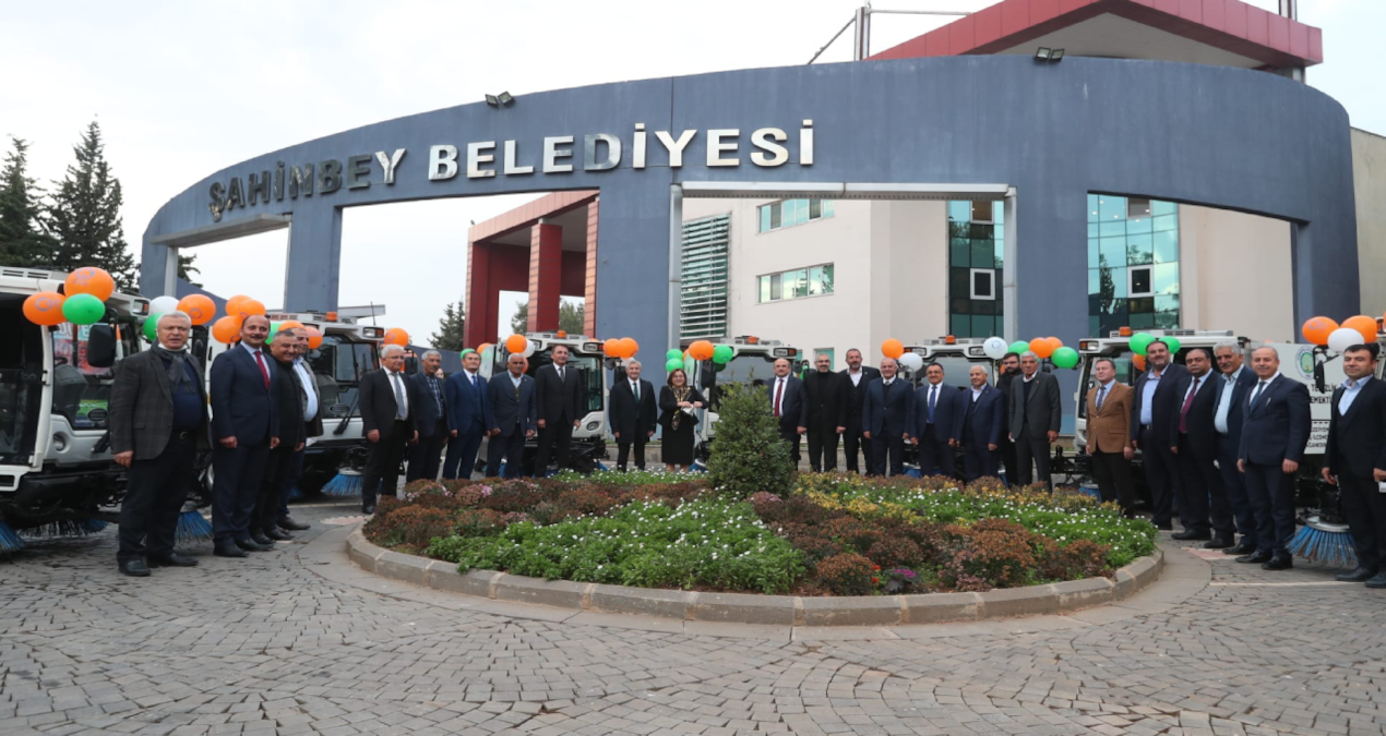 AKP’li belediyenin ‘Sigara içmeyen personel’ şartı tepki çekti - Son Dakika - Son Dakika Bilgileri