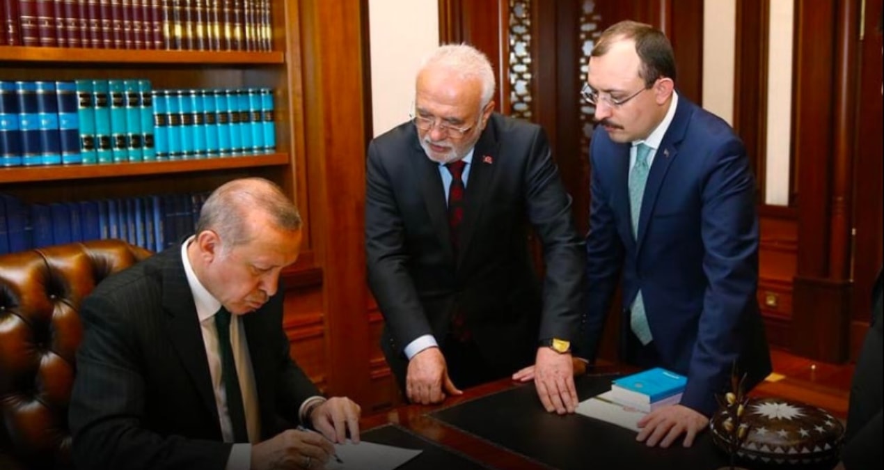 Kritik Açıklama: AKP'li Mustafa Elitaş erken seçim için tarih verdi - Son Dakika Haberleri