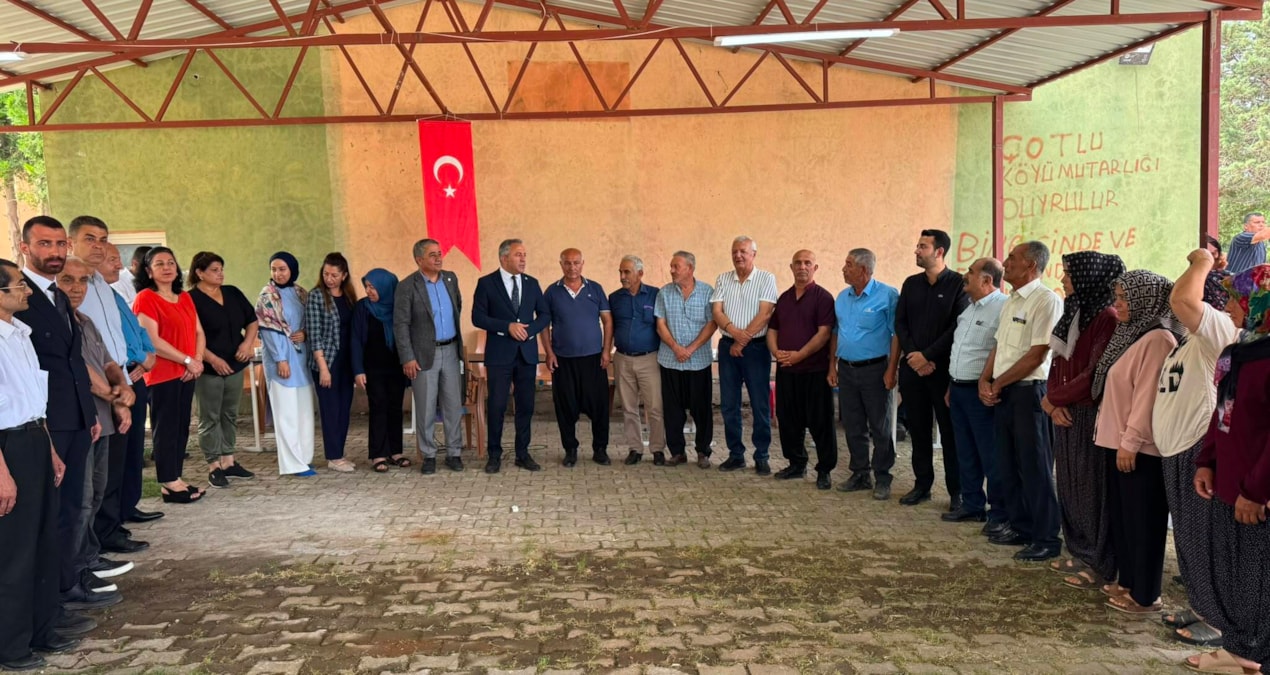 60 people who resigned from AKP and MHP transferred to İYİ Party - Breaking News