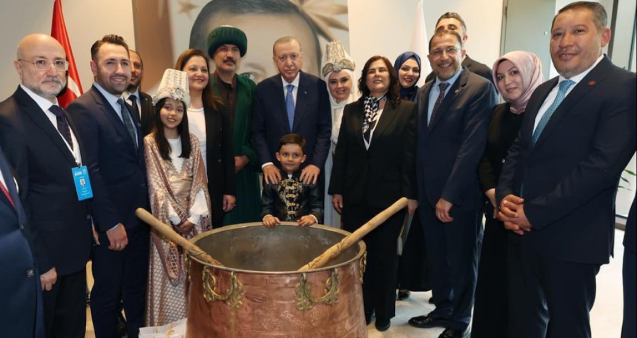 AKP’ye geçtiğine göre DEM’den de özür diler - Haberleri - Son Dakika Bilgileri