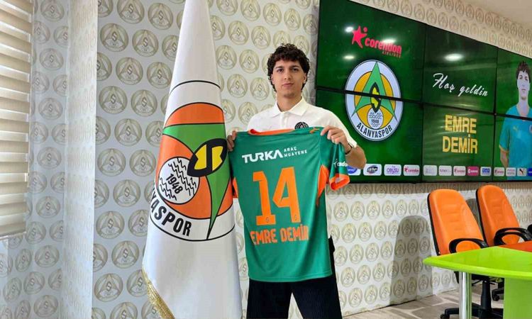 Alanyaspor, Emre Demir ile 3 yıllık sözleşme imzaladı: Gelişmeler Takip Ediliyor
