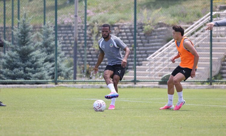 Gündemden Son Bilgiler: Alanyaspor'un Erzurum kampı resmen start aldı - Son Dakika ve Merak Edilenler