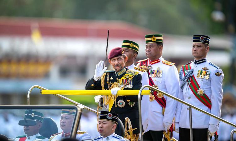 Album: Brunei Sultan Hassanal's 80th Birthday was Celebrated with a Parade - News