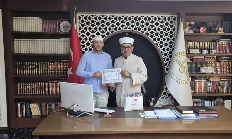 Alman vatandaşı Wilhelm Laarmann Alanya'da ihtida merasiminde Müslüman oldu - Son Dakika Bilgileri