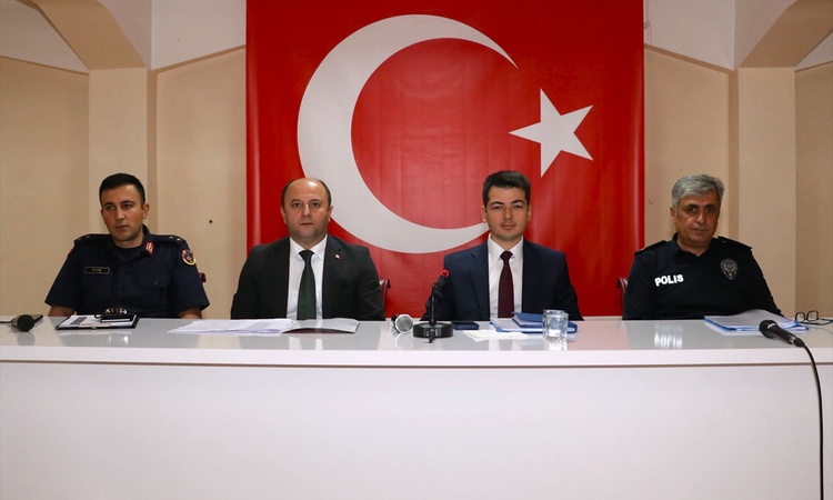 Amasya Taşova'da okul güvenliği toplantısı Kaymakam Bayram başkanlığında yapıldı - Son Dakika Bilgileri