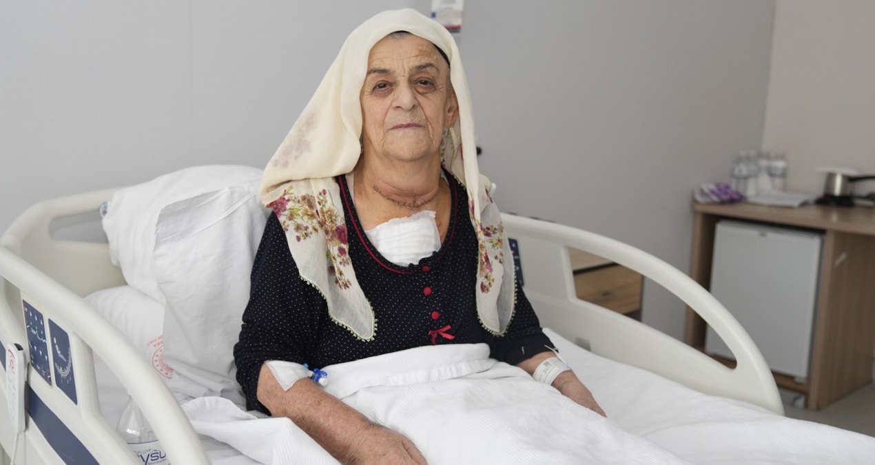 Gündemden Son Bilgiler: Ameliyatını 30 yıl erteledi, çıkan kitleye doktorlar bile inanamadı - En Son Haber - S