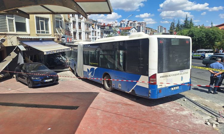 A municipal bus crashed into a workplace in Ankara: 7 injured - News