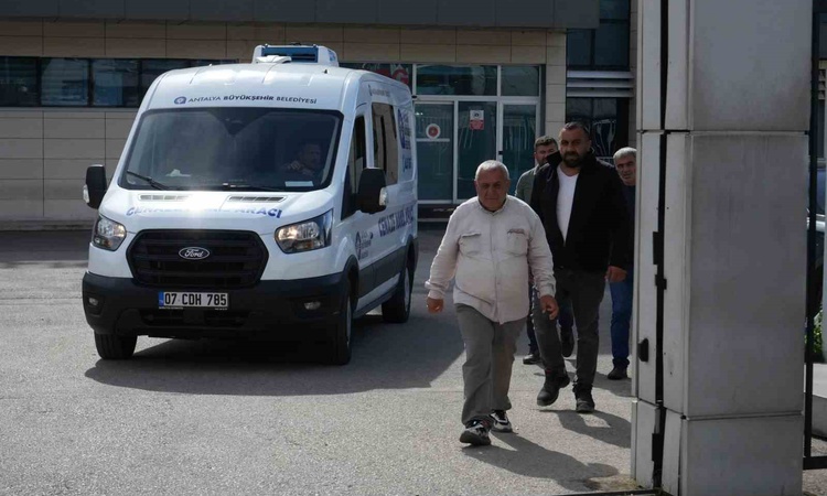 Antalya'da hortum faciasında ölen 4 işçinin cenazeleri memleketlerine gönderildi: Gelişmeler Takip Ediliyor