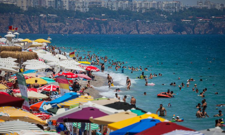 Antalya Mavi Bayrakta Dünya Birincisi, Ancak Deniz Kirliliği Tehdit Ediyor - Son Dakika Haberleri: Gelişmeler