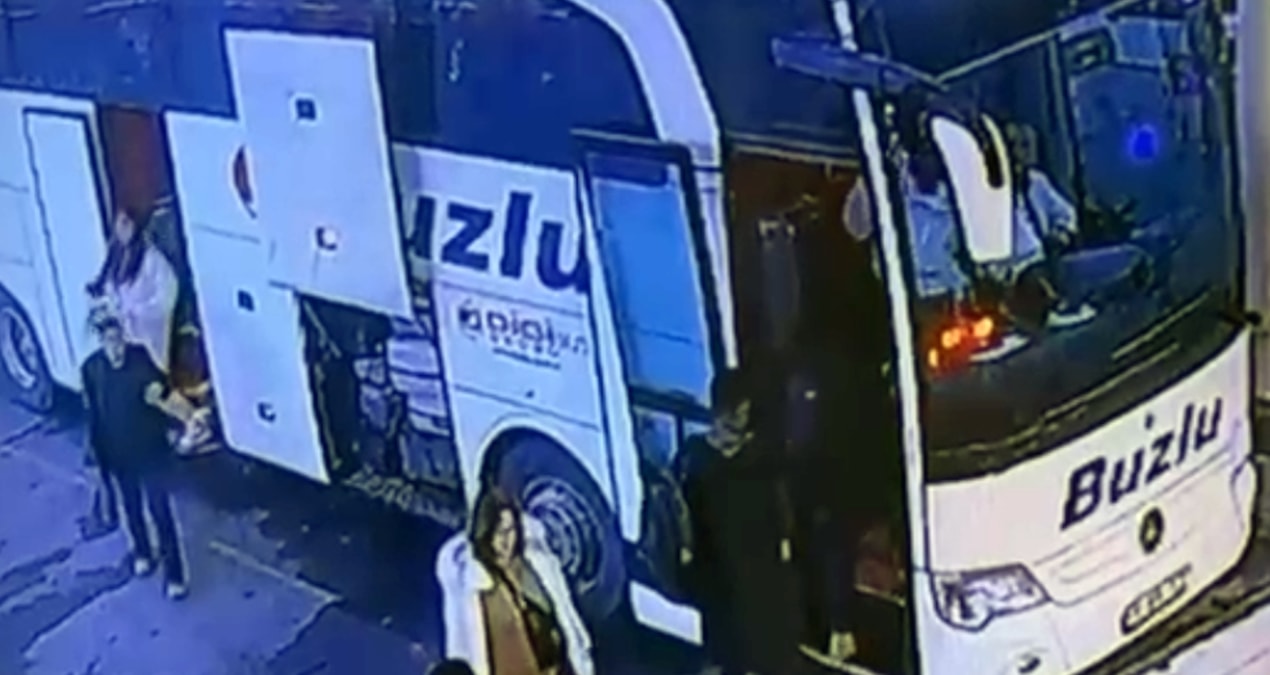 Sıcak Gündem: Antalya'da yolcu otobüsünün kaza öncesi son görüntüsü gözler önüne serildi - Son Dakika ve Merak