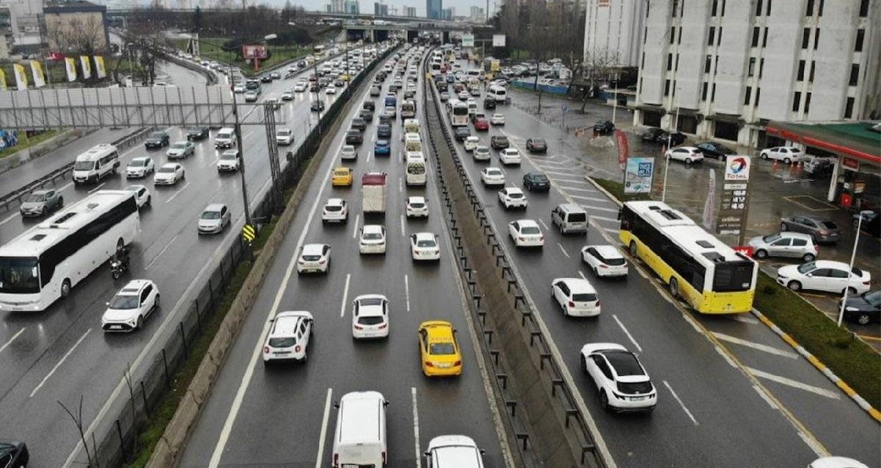 Son Gelişme: Aracı olanlar ödeme yapmadan trafiğe çıkamayacak: Zam sonrası 300 bin lirayı geçti - Son Dakika: