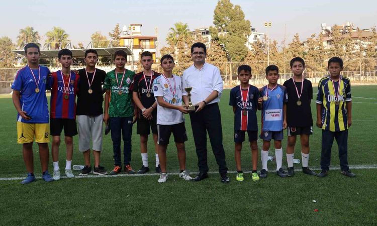 Gündemden Son Bilgiler: Arsuz'da Yaz Kur'an Kursu Öğrencileri Arasında Futbol Turnuvası Finali - Haberleri | İ