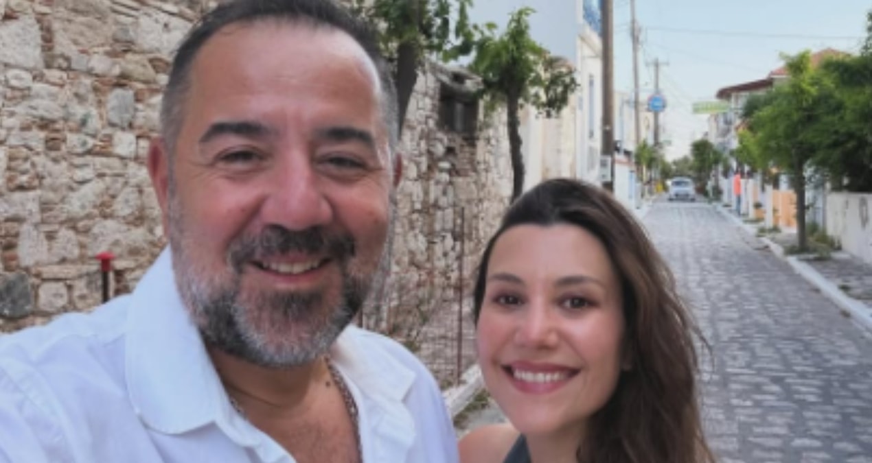 Ata Demirer ve sevgilisi Dilara Alemdar’dan yaz pozu! Romantik kare sosyal medyayı salladı - En Son Haber: Gel