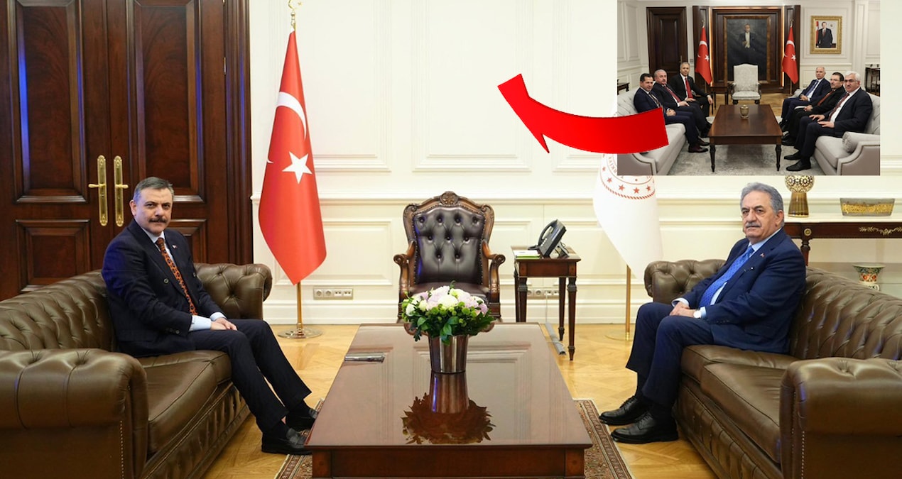 Atatürk mü kalktı koltuklar mı? - Haberleri - Son Dakika Bilgileri