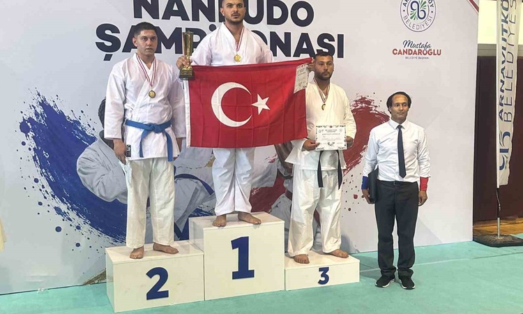 Aydın Şehir Hastanesi'nde yoğun bakım hemşiresi Akküç, Nanbudo dünya şampiyonu oldu: Gelişmeler Takip Ediliyor