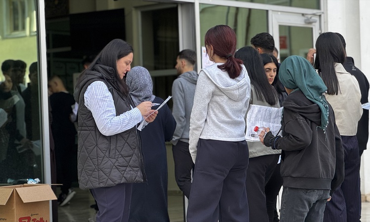 Ayrıntılar Netleşti: 2026-KPSS Ortaöğretim sınavı resmen start aldı! Tam 2 milyon 985 bin 438 aday ter döküyor