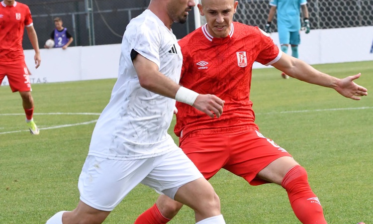 Ayrıntılar Netleşti: 3 haftadır galibiyet hasreti çeken Uşakspor, yarın Gaziemir Spor'u konuk edecek: Gelişmel