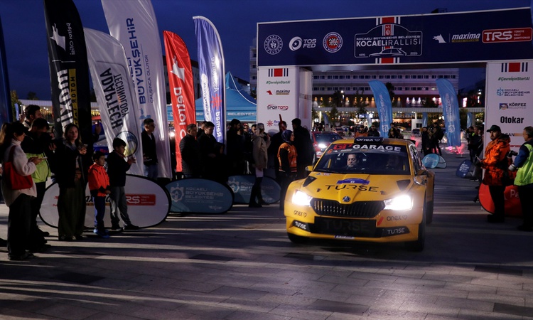 Ayrıntılar Netleşti: 43. Kocaeli Büyükşehir Rallisi'nde ekipler İzmit'te start aldı ve Merak Edilenler