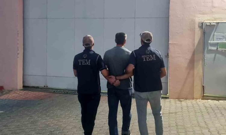 Ayrıntılar Netleşti: 6 yıl 10 ay hapis cezası bulunan FETÖ üyesi ihraç polis yakalandı - Son Dakika Bilgileri