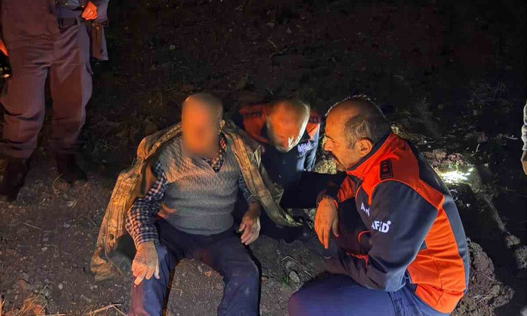 Ayrıntılar Netleşti: AFAD ve jandarma, Burdur Yeşilova'da 90 yaşındaki alzaymır hastasını 3 saatte buldu