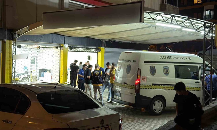 Ayrıntılar Netleşti: Alanya'da oto yıkama dükkanındaki silahlı kavgada can kaybı 2'ye artış grafiği çizdi