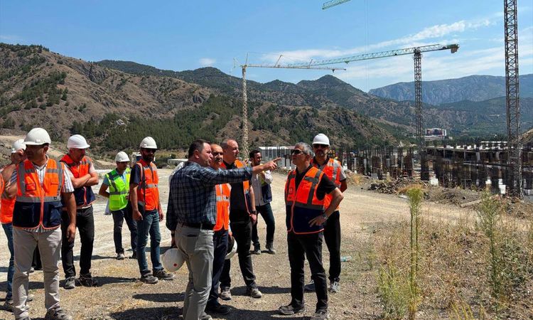 Ayrıntılar Netleşti: Amasya'da 600 Yataklı Hastane İncelemesi: Gelişmeler Takip Ediliyor