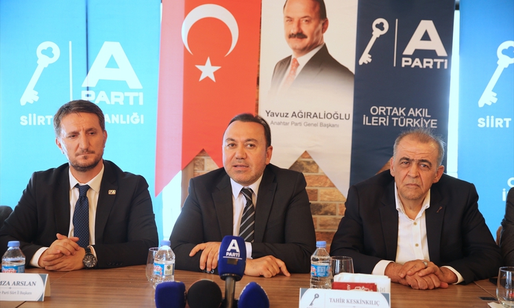 Ayrıntılar Netleşti: Anahtar Parti'li Keskinkılıç, Siirt'te 78 ilde faaliyet gösterdiklerini söyledi | İşte Tü