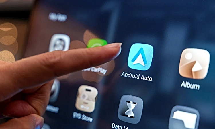 Ayrıntılar Netleşti: Android Auto medya oynatıcısında Material 3 dönemi ve Merak Edilenler