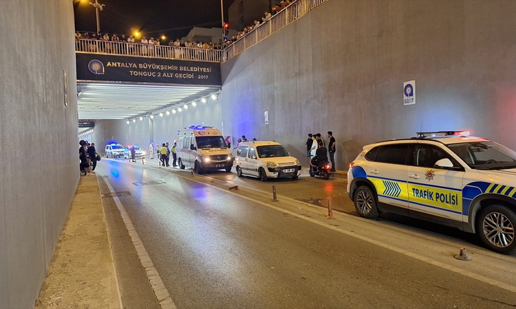 Ayrıntılar Netleşti: Antalya'da devrilen motosikletin sürücüsü yaşamını yitirdi