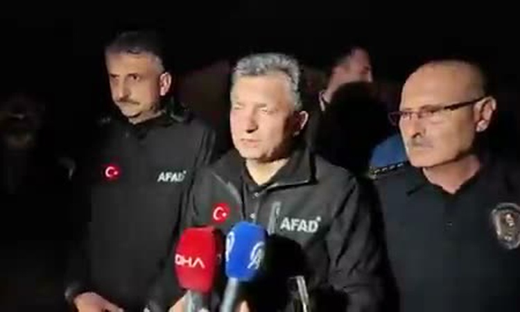 Ayrıntılar Netleşti: Antalya Kepez'de hortum site inşaatındaki iki konteyneri parçaladı, 4 işçi öldü