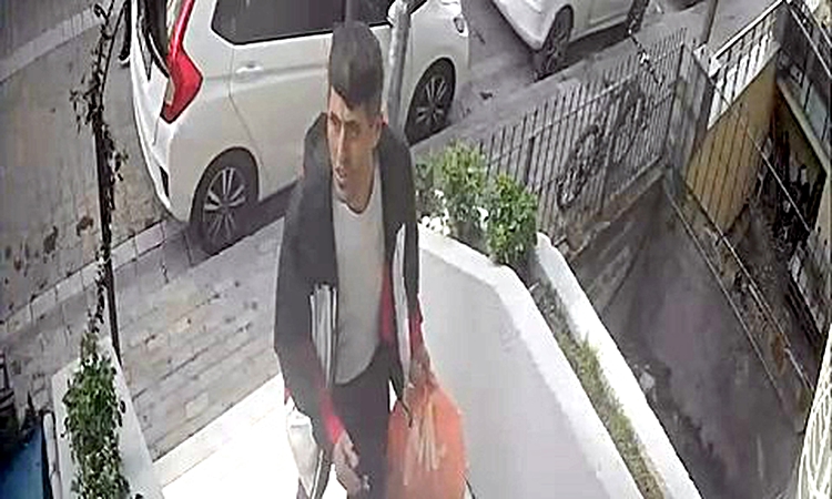 Ayrıntılar Netleşti: Avcılar’da skuter hırsızlığı kamerada: Gelişmeler Takip Ediliyor